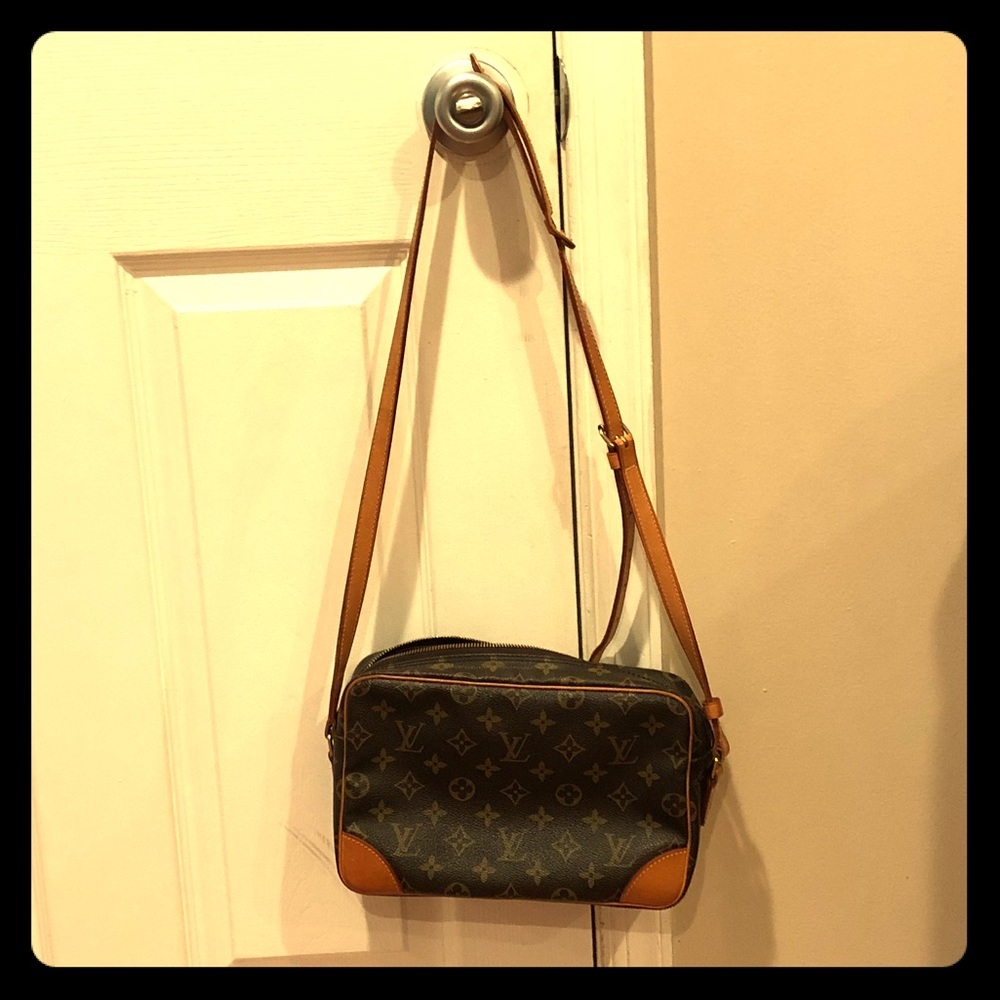 Louis Vuitton authentic Trocadero crossbody